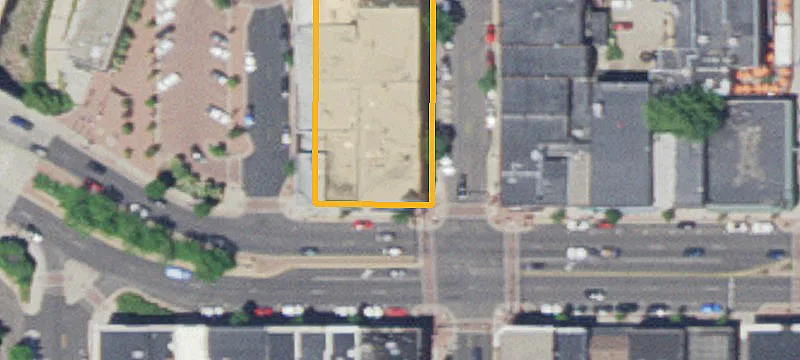 121 Main St