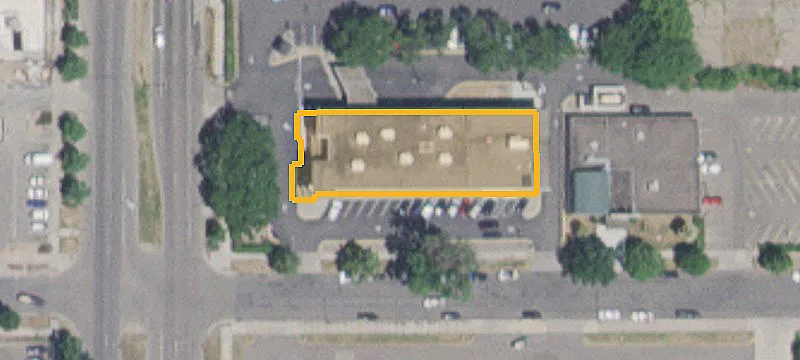 200 University W Ave
