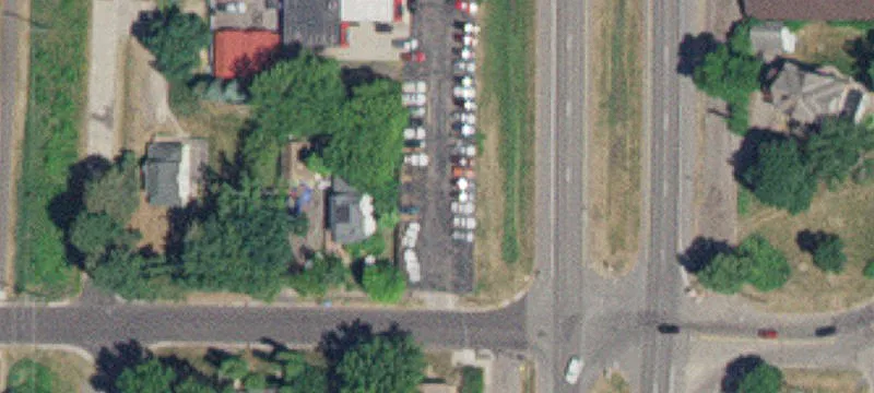 7 4th NW Ave