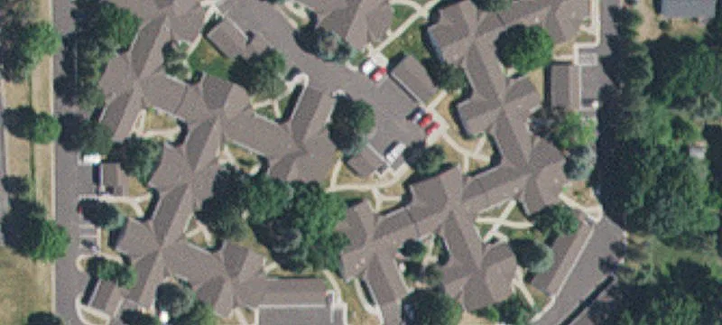 2120 Larpenteur E Ave