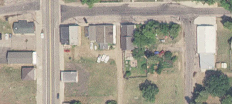 112 Cedar E Ave
