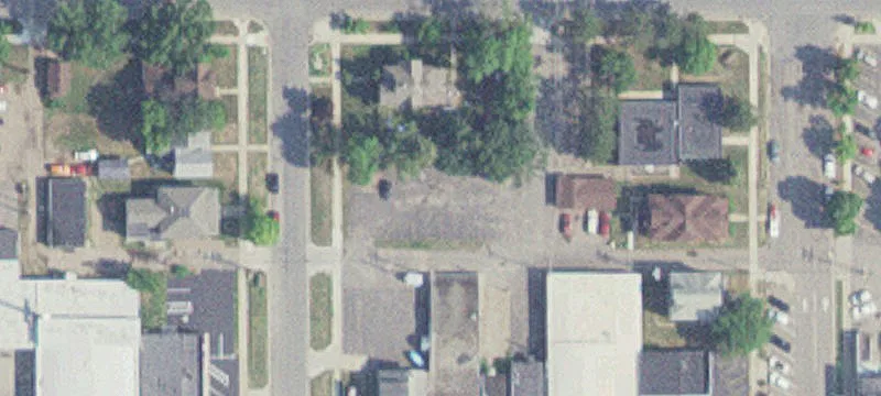 216 5th St