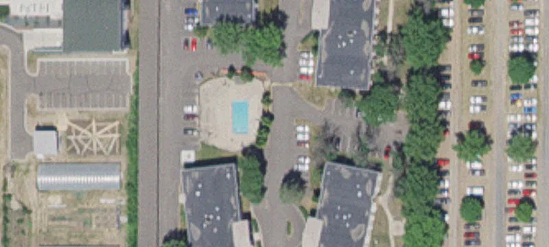 1740 Larpenteur W Ave