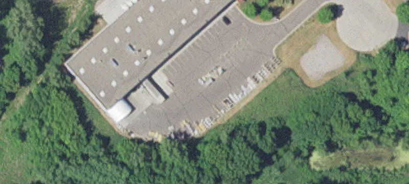 825 Industrial Ave
