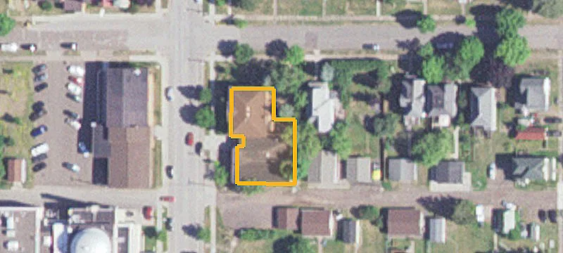 320 Waterfront Dr