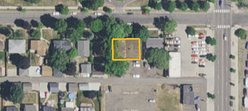 1756 Iowa E Ave