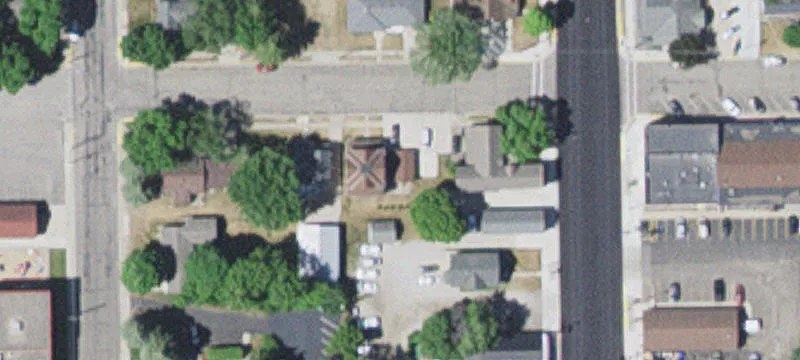 408 1st N St