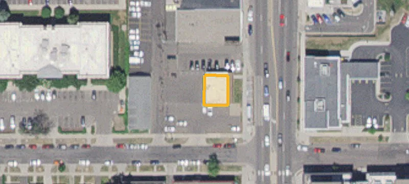 209 Snelling N Ave