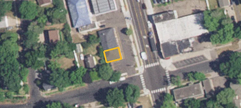 110 3rd N St