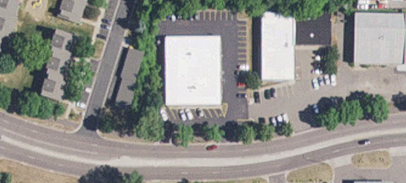1060 Curv Crst W Blvd