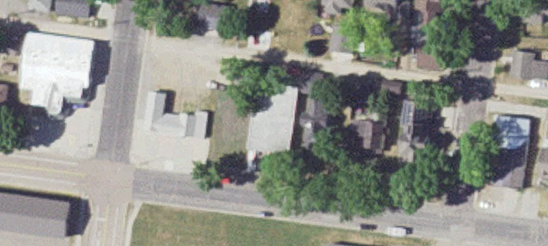 118 Railroad W St