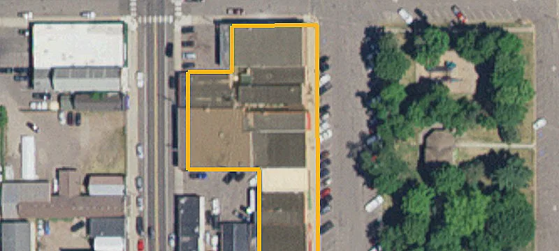 223 5th SE St