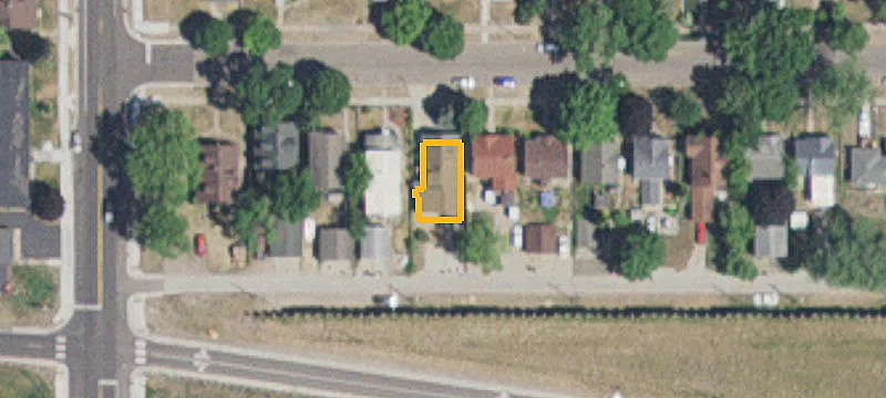 239 Park W St