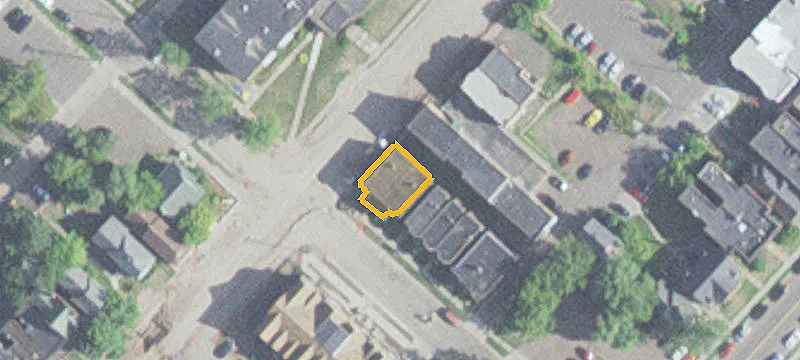 130 8th E Ave