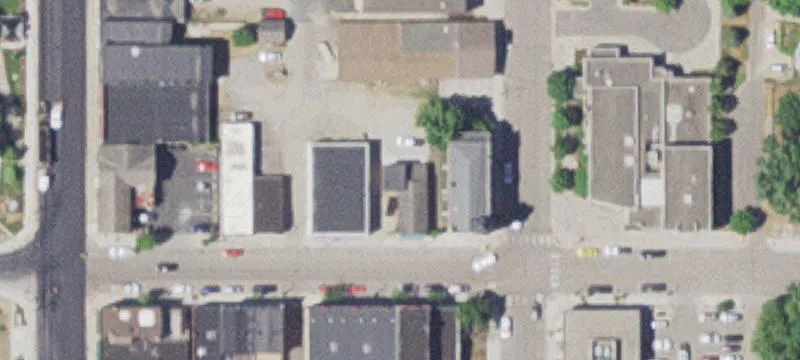 136 Brg E Ave