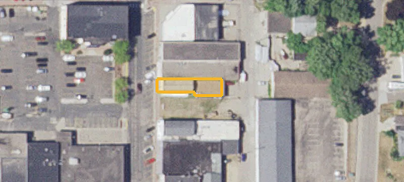 18 1st NE Ave