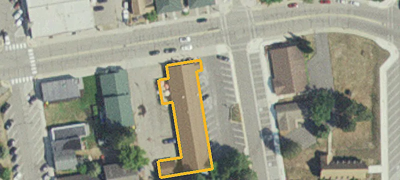 4435 Main St
