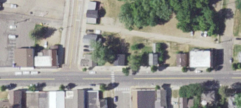 124 Elm W St