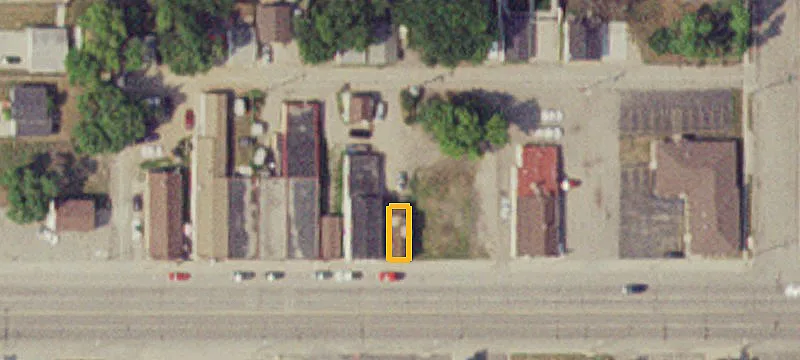 104 Ctr E Ave