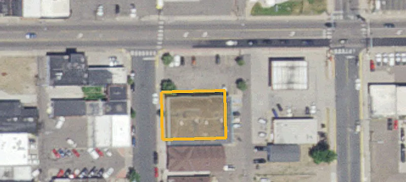 211 1st E Ave