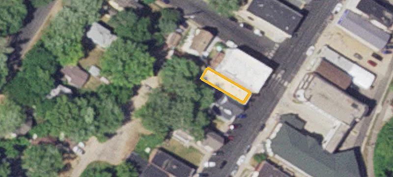 211 Lewis S Ave