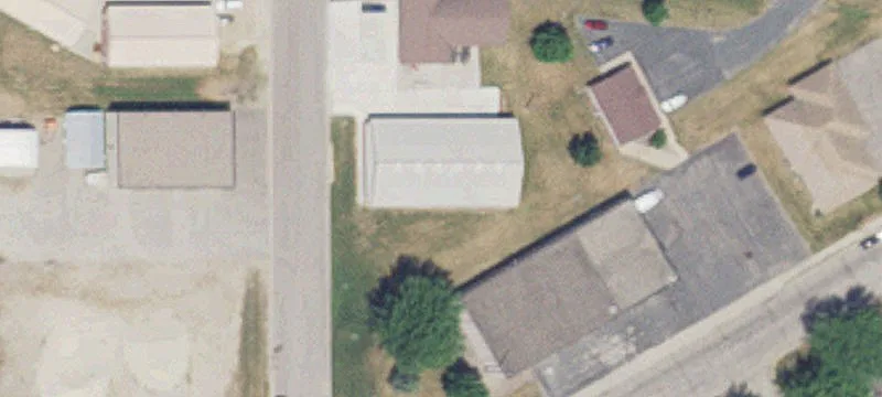 90 5th NW Ave