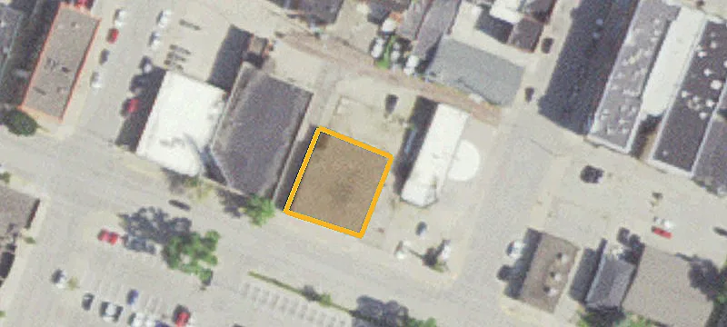 114 4th St