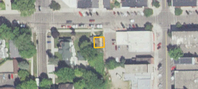 21 2nd NW St