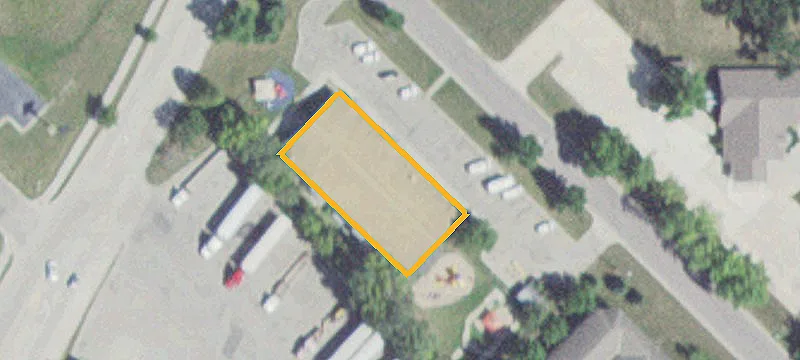 2700 Cardinal