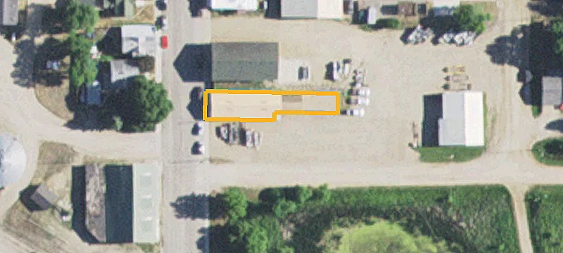 101 Railroad E St