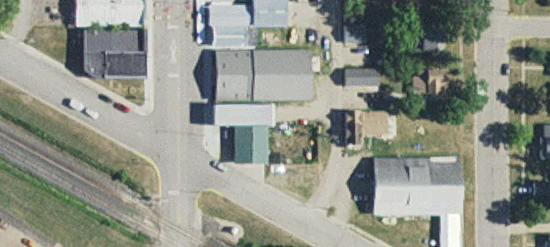 12 Central N Ave