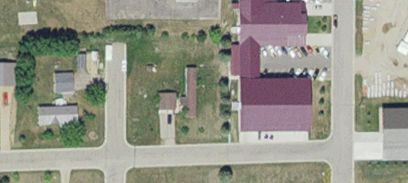 437 2nd N Ave