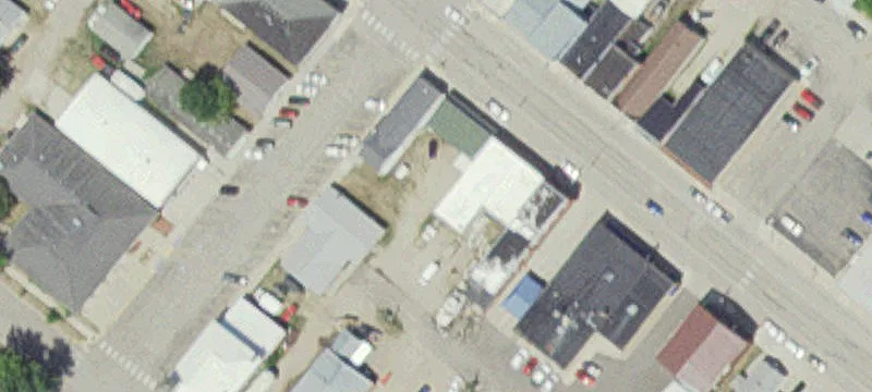 504 Douglas Ave
