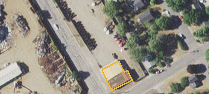 104 Lincoln NE Ave