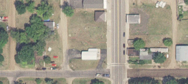 220 Riv N St