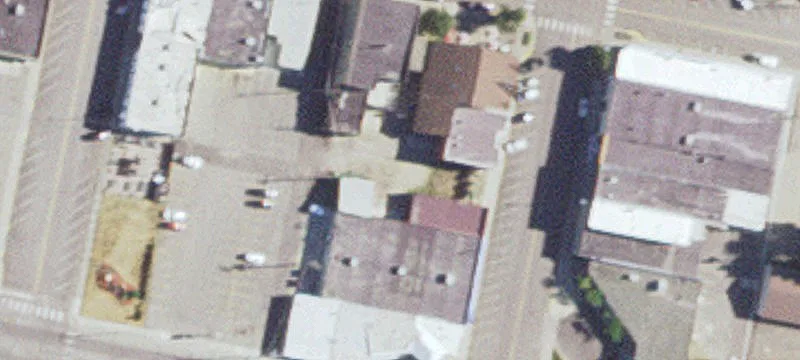 208 Washburne Ave