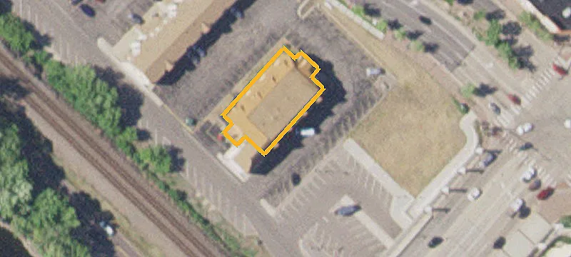 215 Benton Dr