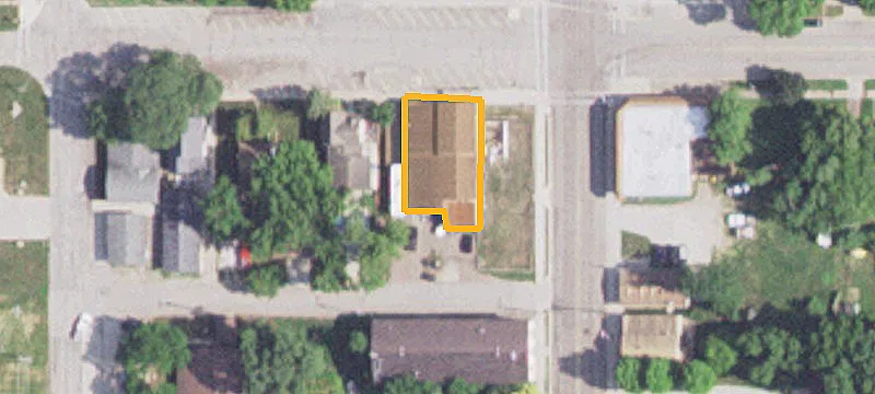 102 Main W St
