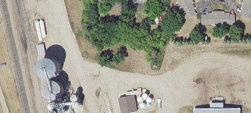209 Railroad Ave