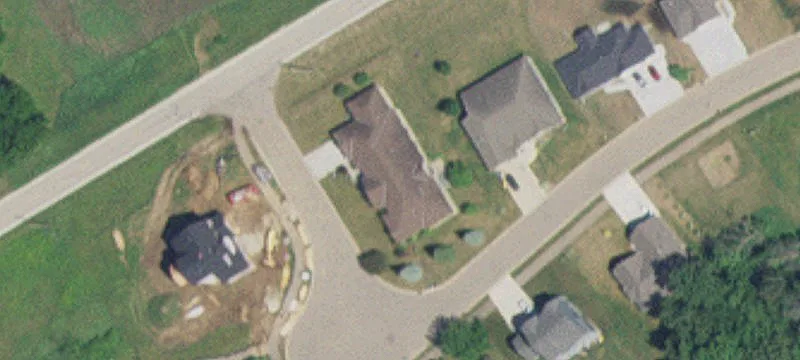 315 Larkspur Ln