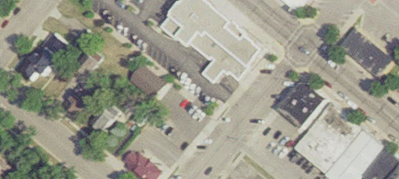 301 Main St