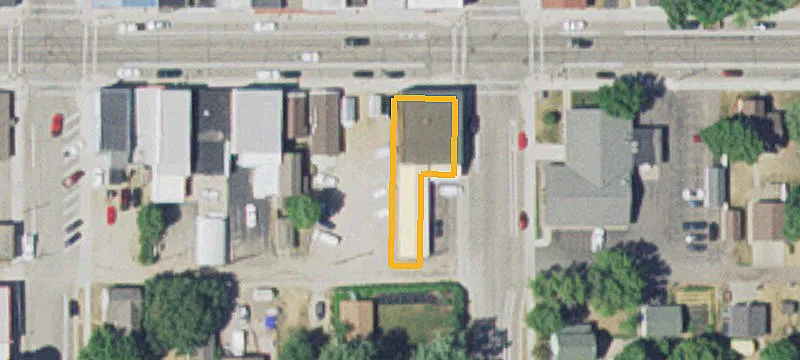 13 Main W St