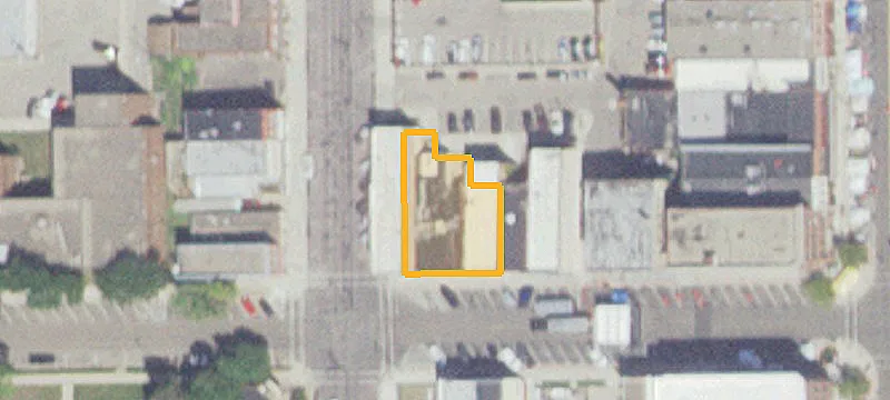 28 3rd NW St