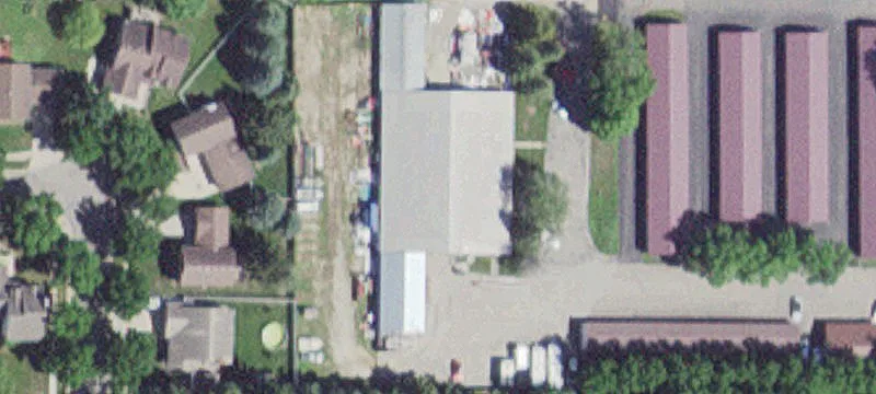 3201 Riv NE Rd