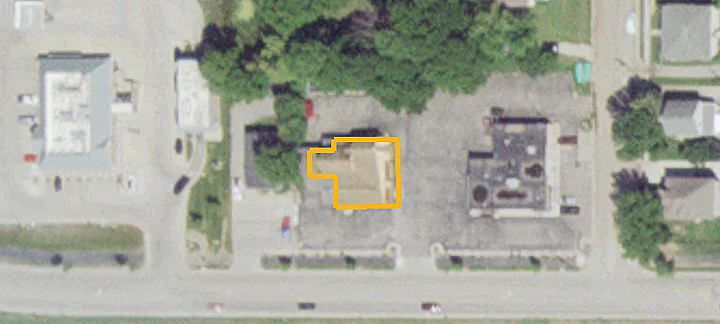 15 Frontage NW Rd