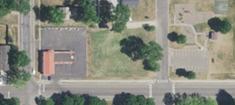 301 Pullman Ave