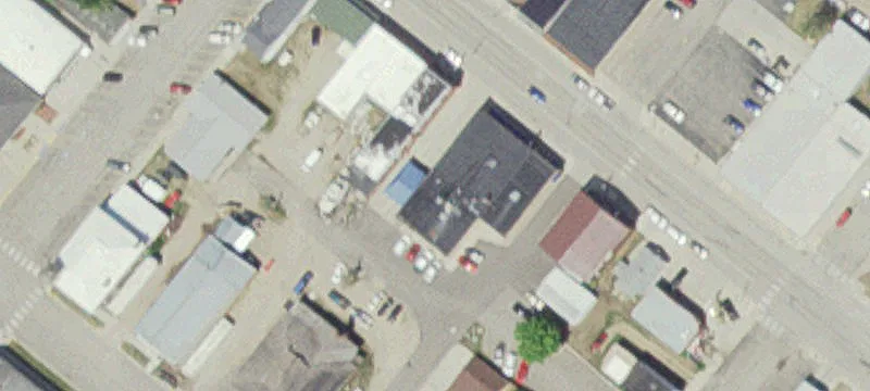 512 Douglas Ave