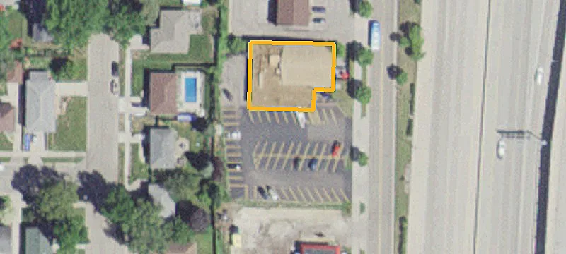 1635 Hwy 52nd N