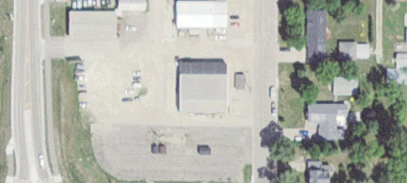 648 2nd Ave