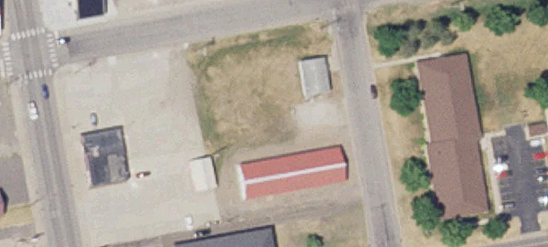 110 2nd NE St